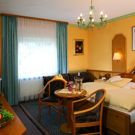 Gaestehaus Hotel Rheingraf 캄프보른호펜 외부 사진